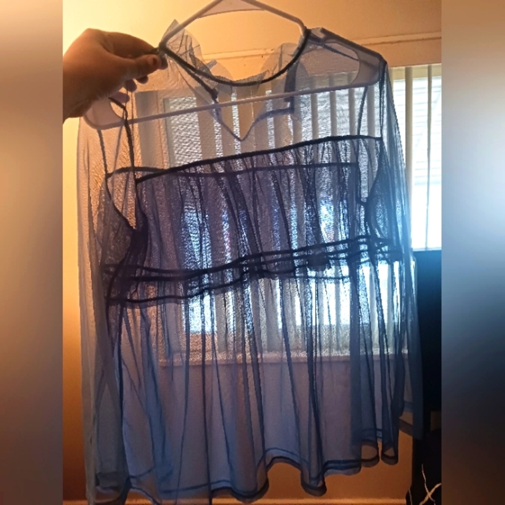 Super sheer blue flowy blouse sz/m